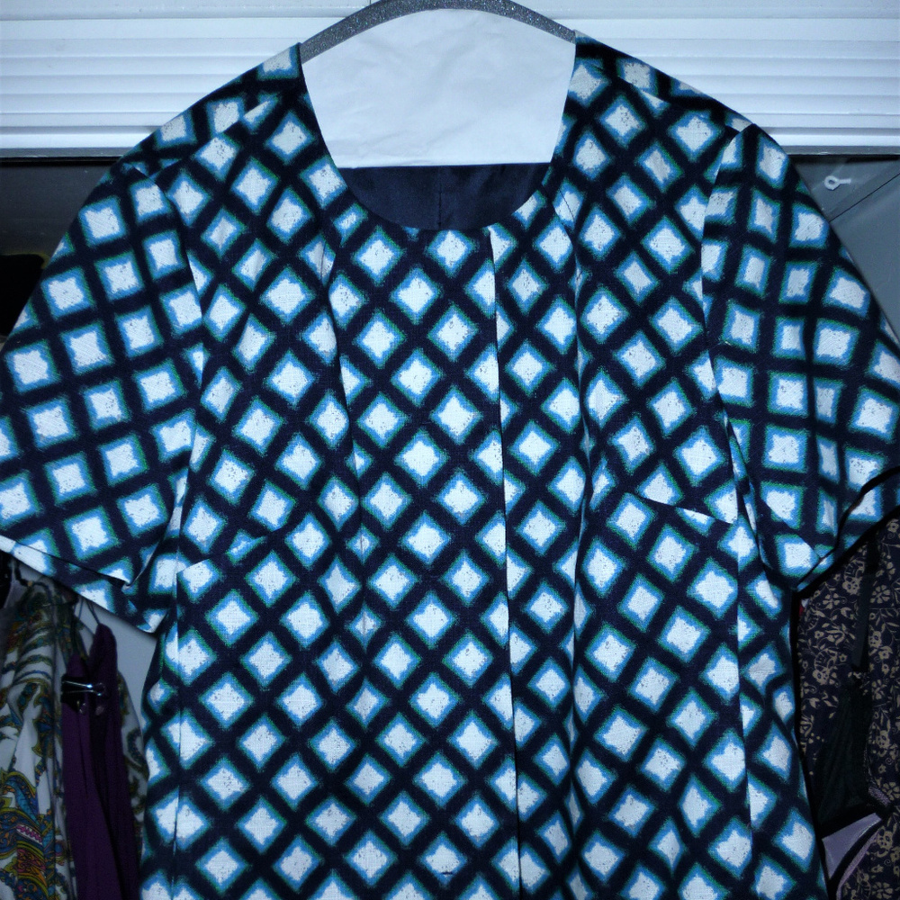 Coldwater Creek 14 top buttoned blue black white